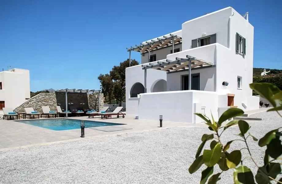 Naxos Infinity Villa outside